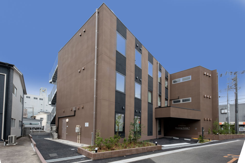 ナーシングホーム谷塚外観